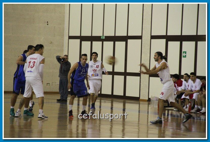 121223 Aquila 147_tn.jpg